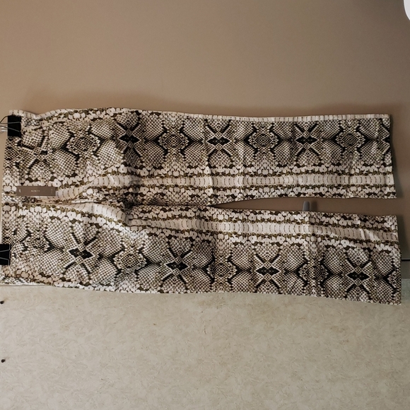 New J. Crew Sneak Print Pants - Picture 2 of 2